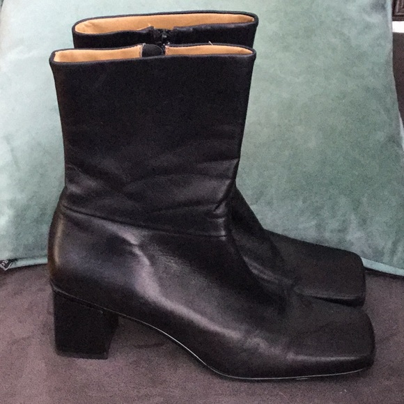 Etienne Aigner Shoes - EUC Etienne Aigner, Black Leather Boots.